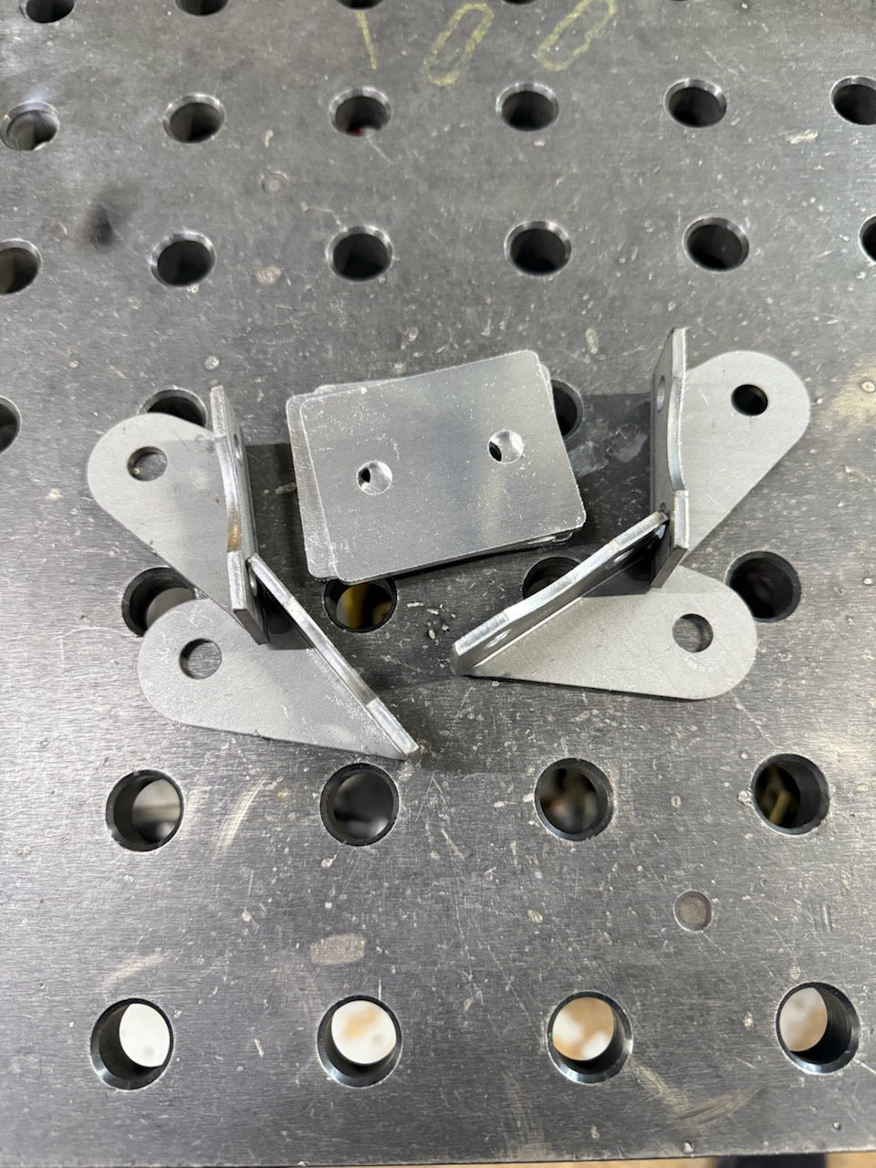 Replacement door hinge brackets 82-93 S10
